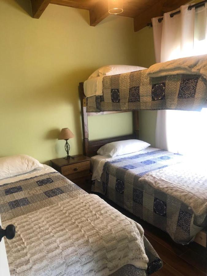 Alojamiento Los Nogales Санта Крус Екстериор снимка